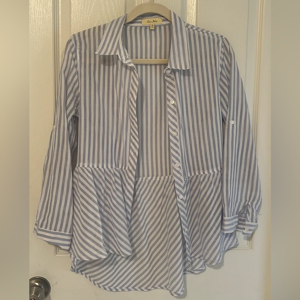 Love Notes white and blue stripes top